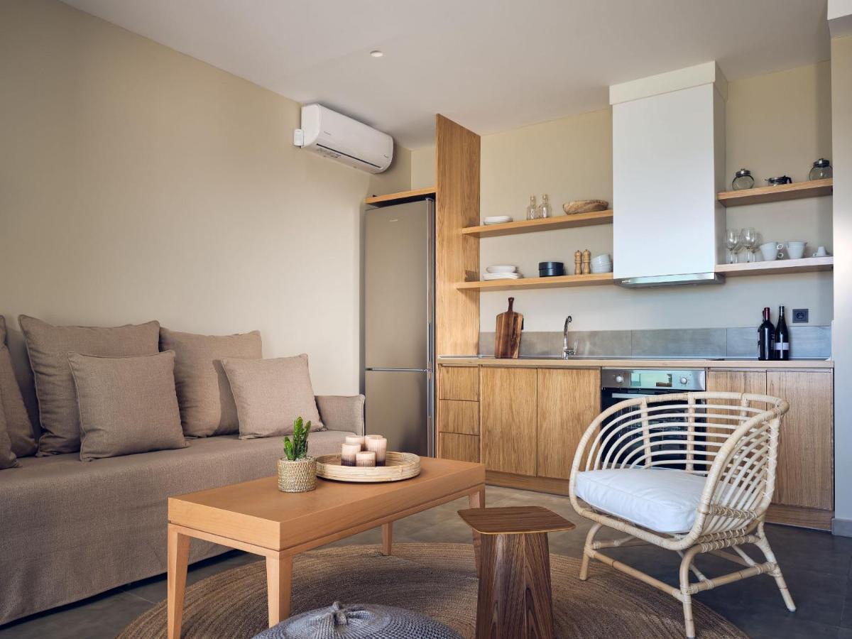 Apartment Oceanis With Private Heated Pools And Sea View, By Zantewize