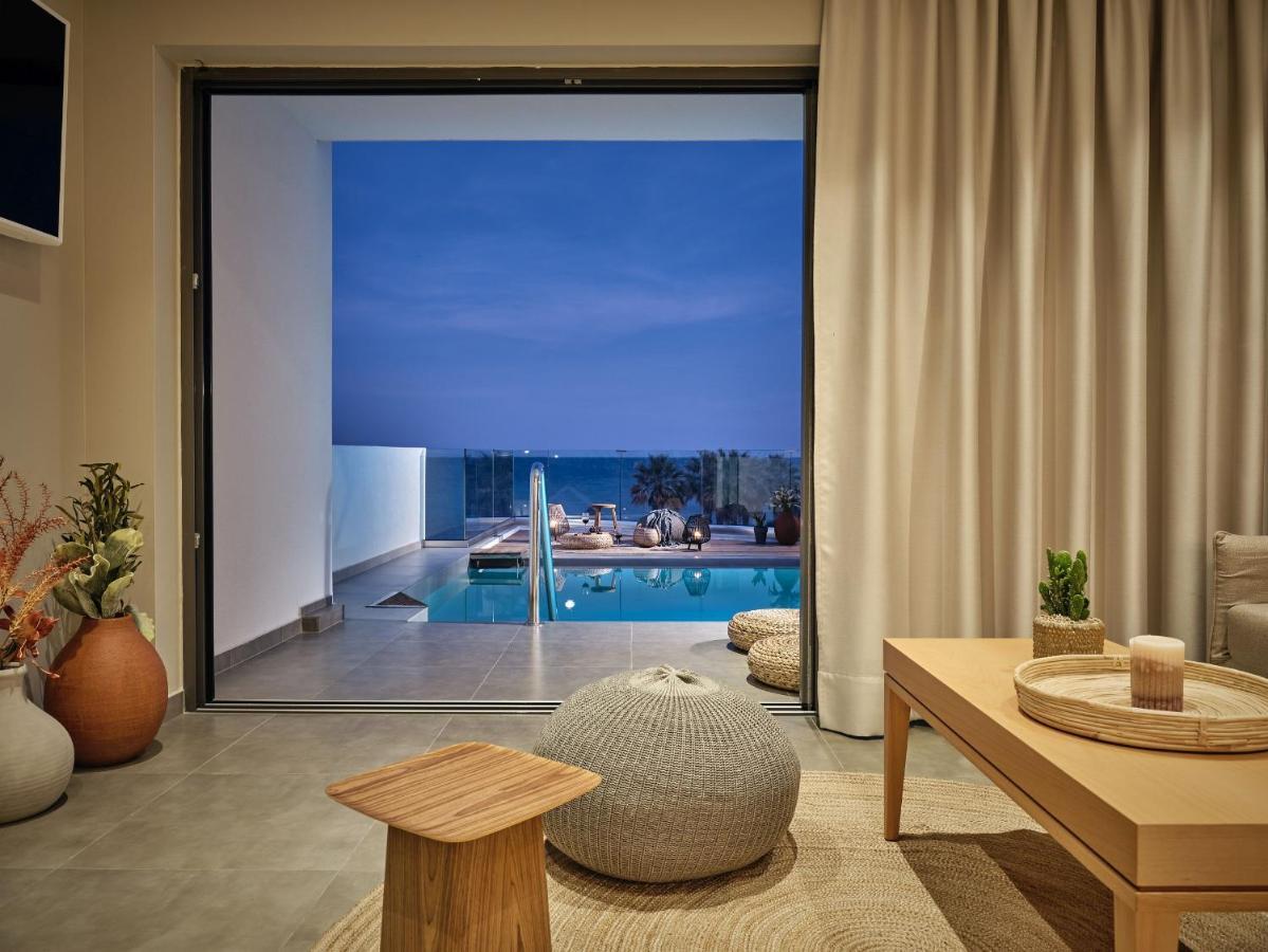 Apartment Oceanis With Private Heated Pools And Sea View, By Zantewize Kypseli